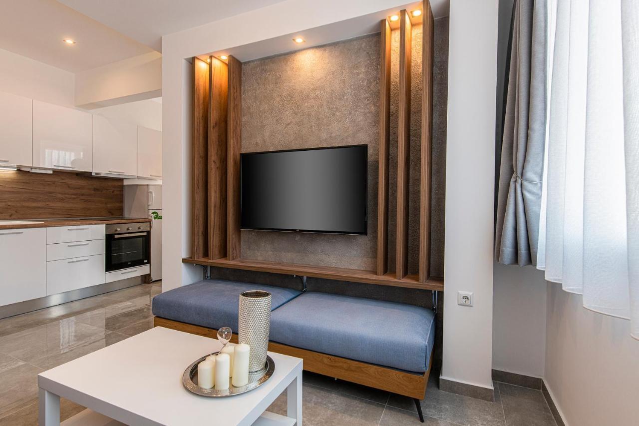 J Villara'S Luxury Suites Thessaloniki Exterior photo
